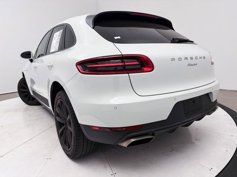 Used 2018 Porsche Macan image 10