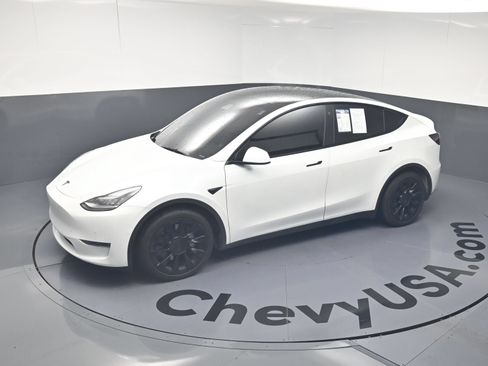 Used 2021 Tesla Model Y Long Range AWD/4WD image 30