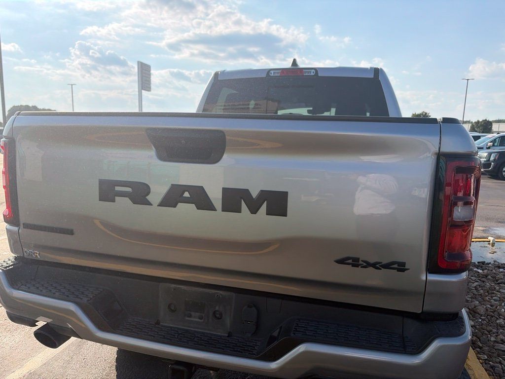 Used 2025 RAM 1500 Big Horn AWD/4WD image 15