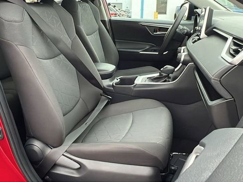 Used 2023 Toyota RAV4 XLE image 10