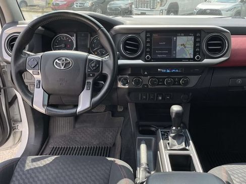 Used 2023 Toyota Tacoma SR5 AWD/4WD image 13
