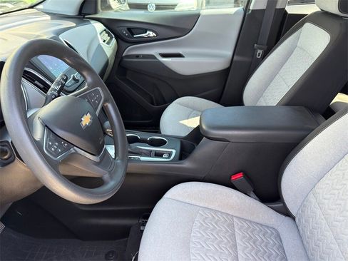 Used 2022 Chevrolet Equinox LS w/ LS Convenience Package image 12