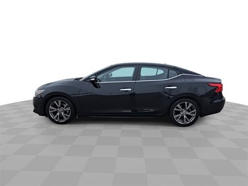 Used 2017 Nissan Maxima Platinum image 5