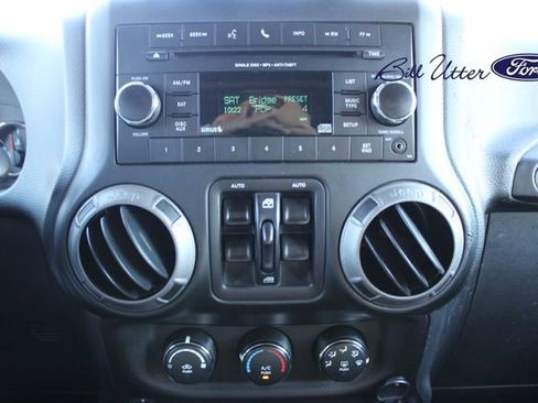 Used 2017 Jeep Wrangler Unlimited Sport w/ Quick Order Package 23S image 17