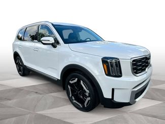 Certified 2024 Kia Telluride S FWD video 2