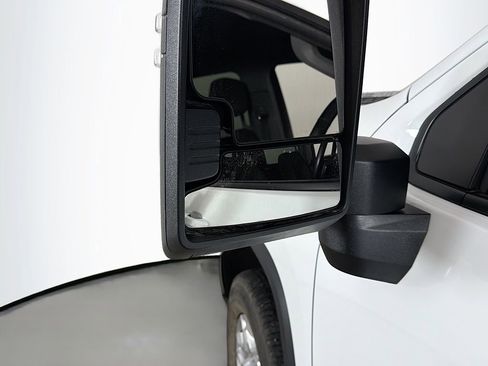 Used 2024 Chevrolet Silverado 2500 LT image 26