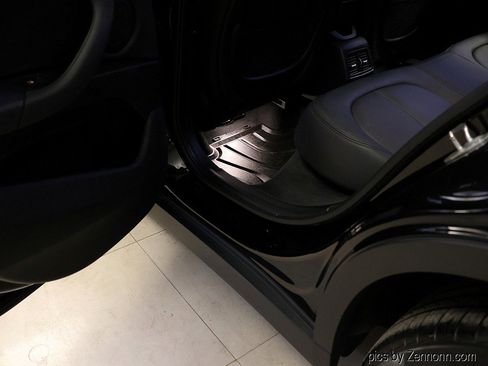 Used 2018 BMW X2 xDrive28i AWD/4WD image 25
