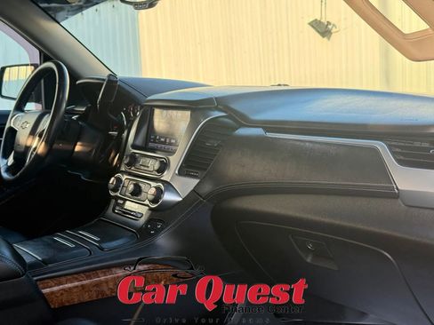 Used 2018 Chevrolet Tahoe Premier AWD/4WD image 14