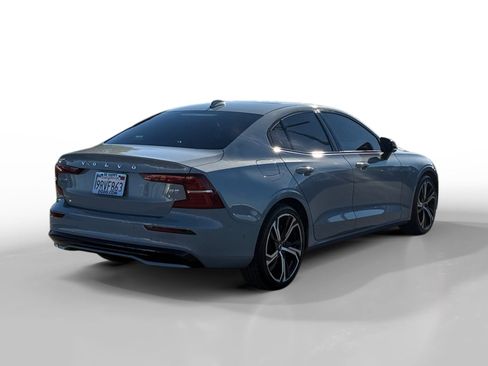 Used 2024 Volvo S60 B5 Plus image 5