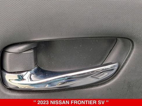 Certified 2023 Nissan Frontier SV w/ Technology Package AWD/4WD image 13