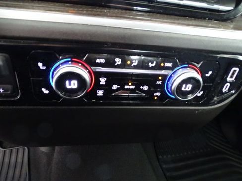 Certified 2025 GMC Sierra 1500 Elevation AWD/4WD image 12