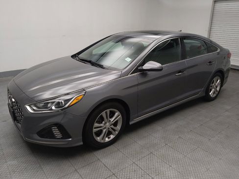 Used 2018 Hyundai Sonata Sport w/ Tech Package 05 FWD image 2