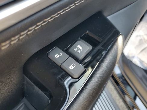 New 2026 Jeep Grand Wagoneer L Limited image 17