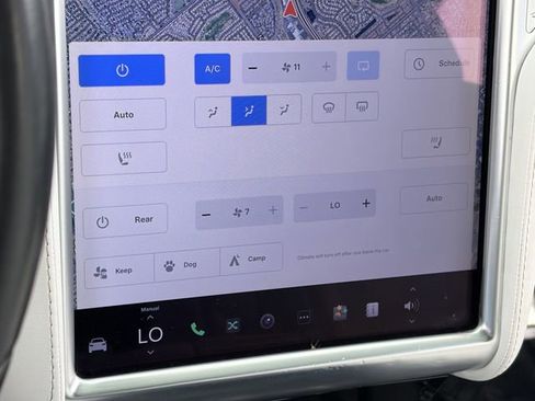 Used 2018 Tesla Model X 75D image 17