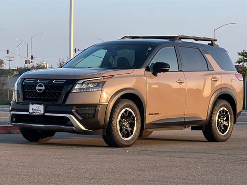 Used 2024 Nissan Pathfinder Rock Creek image 10