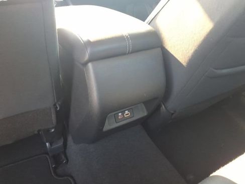 Used 2024 Nissan Altima 2.5 SV FWD image 11