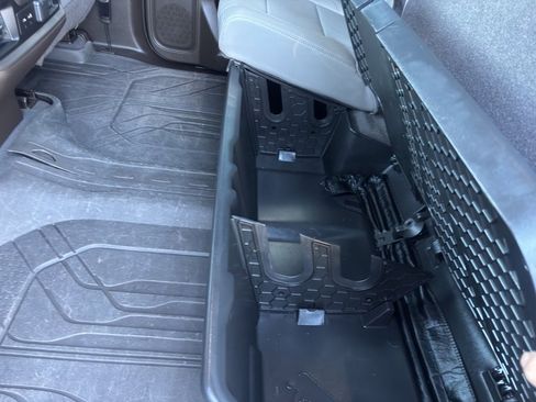 Used 2021 Chevrolet Silverado 1500 LT Trail Boss w/ Convenience Package II image 23