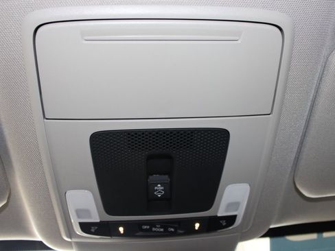 Used 2024 Honda CR-V EX-L image 36