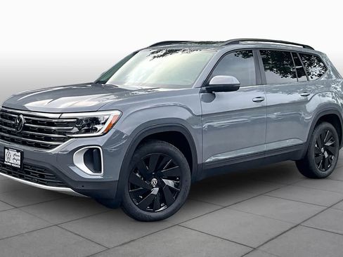 New 2026 Volkswagen Atlas SE FWD image 1