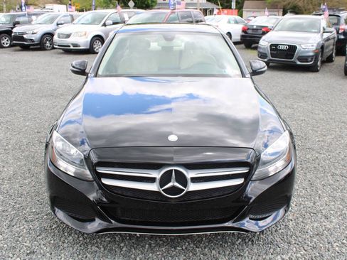 Used 2017 Mercedes-Benz C 300 4MATIC Sedan image 3