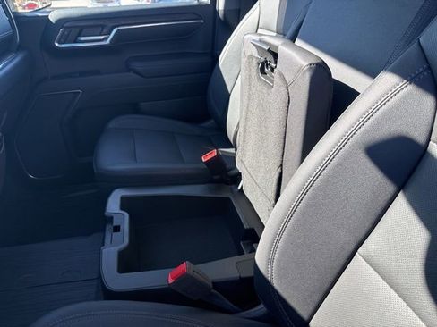 Used 2023 GMC Sierra 1500 SLT image 19