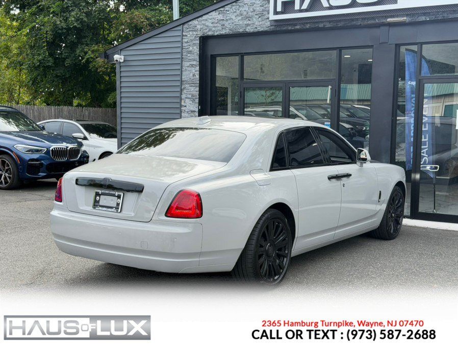 Used 2018 Rolls-Royce Ghost RWD image 33