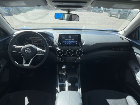 Used 2025 Nissan Sentra SV image 31