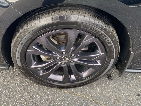 Used 2025 Toyota Sienna XSE image 22