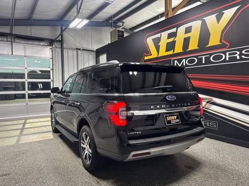 Used 2024 Ford Expedition Limited AWD/4WD image 16