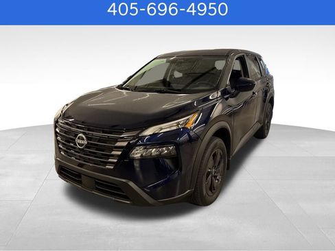 Used 2026 Nissan Rogue SV w/ Cold Weather Package FWD image 1