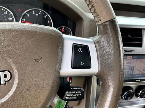 Used 2008 Jeep Liberty Limited w/ Premium Group AWD/4WD image 11