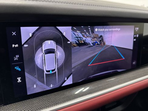 Certified 2025 Porsche Cayenne Turbo image 32