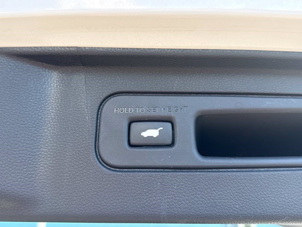 Certified 2025 Honda Pilot Elite image 17