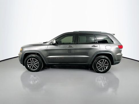 Used 2019 Jeep Grand Cherokee Trailhawk AWD/4WD image 8