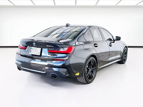 Used 2022 BMW 330e w/ M Sport Package RWD image 4