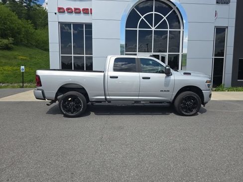 Certified 2026 RAM 2500 Big Horn AWD/4WD image 8