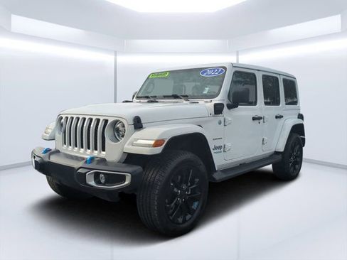 Used 2022 Jeep Wrangler Unlimited Sahara w/ Safety Group image 7