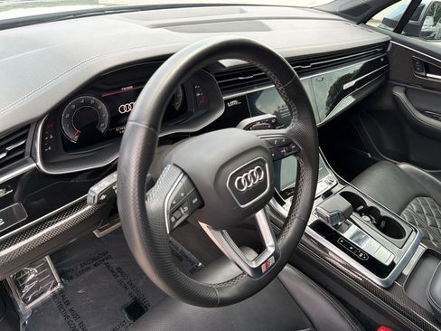 Used 2023 Audi SQ7 Premium Plus w/ Executive Package AWD/4WD image 4