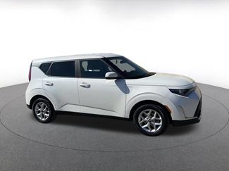 Used 2025 Kia Soul LX w/ LX Technology Package FWD video 2