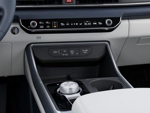 New 2026 Kia Carnival EX image 24