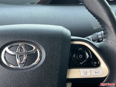 Certified 2016 Toyota Prius Three w/ Advanced Technology Package FWD image 23