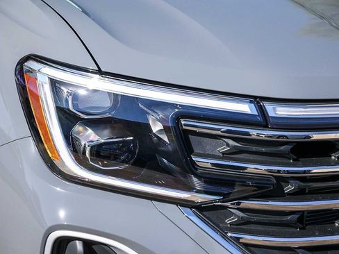 New 2026 Volkswagen Atlas SE image 14