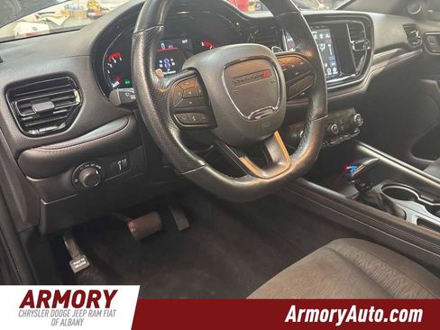 Used 2023 Dodge Durango GT image 9