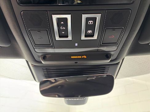 Used 2025 Jaguar F-PACE R-Dynamic S image 12