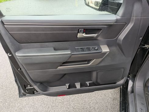 Used 2022 Toyota Tundra SR5 image 6