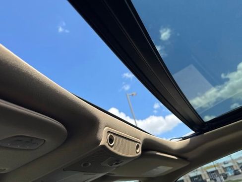 Used 2015 Ford F150 Lariat RWD image 13