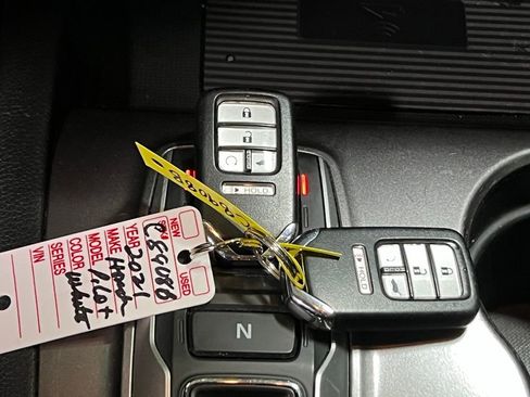 Used 2021 Honda Pilot Special Edition image 43