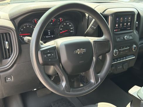 Used 2021 Chevrolet Silverado 1500 Custom Trail Boss AWD/4WD image 17