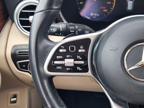 Used 2022 Mercedes-Benz GLC 300 GLC 300 image 27