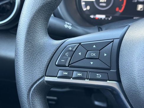 Used 2024 Nissan Kicks SV image 13